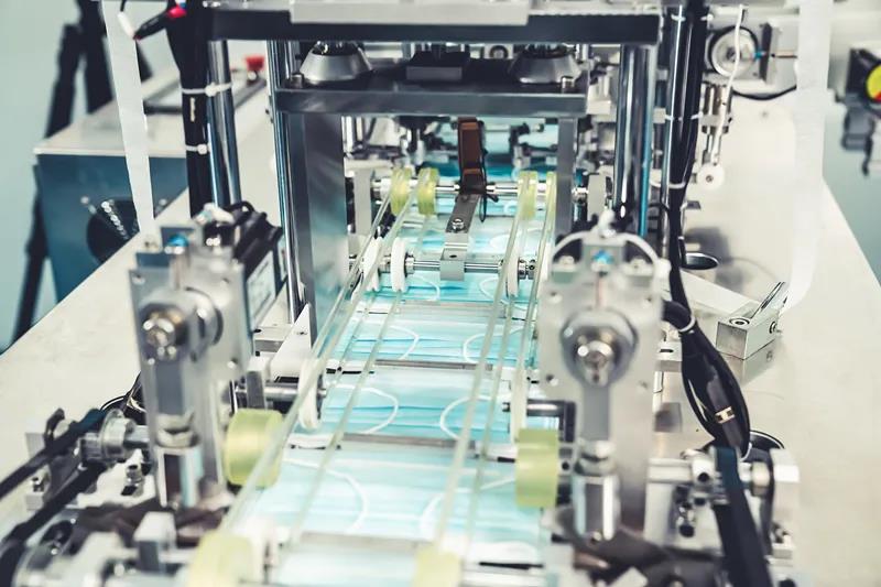 現(xiàn)代化面罩生產(chǎn)線(xiàn) 現(xiàn)代化面罩生產(chǎn)線(xiàn)