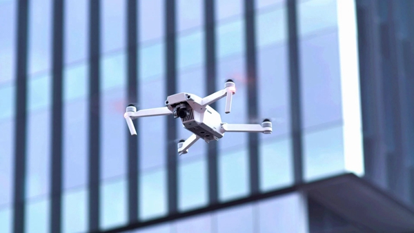 無人機.jpg 無人機.jpg